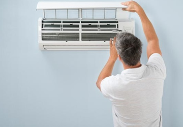 Inadequate Engine Oil Will Cause Damage The Parts